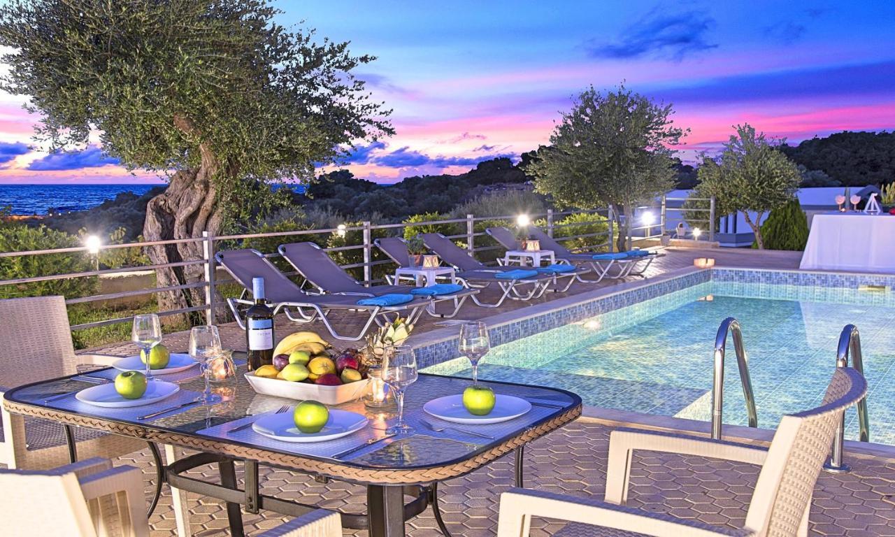 Aqua Blue Villas With Heated Pool Mathes Bagian luar foto
