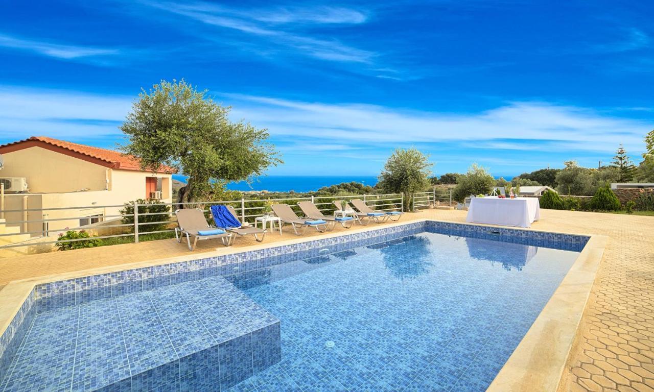 Aqua Blue Villas With Heated Pool Mathes Bagian luar foto